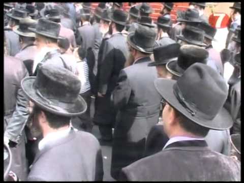Hundreds of Thousands at Vizhnitzer Rebbe's Funderal