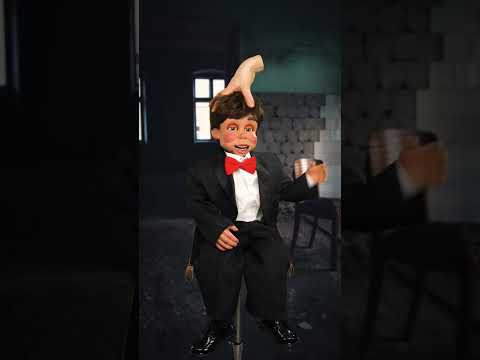 Who is watching Wednesday!? Thing-fans unite! 😄