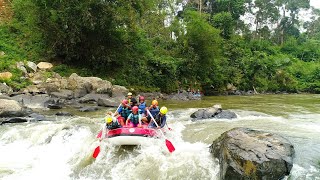 preview picture of video 'Suara Gemuruh menakutkan di "Rafting Geopark Merangin" ternyata jeram AMIN'