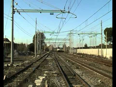 E444R 015 in testa all' IC 707