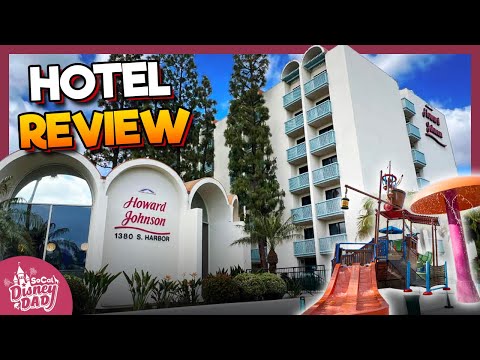 We Stayed at the Howard Johnson Anaheim Hotel near Disneyland | Review & Room Tour