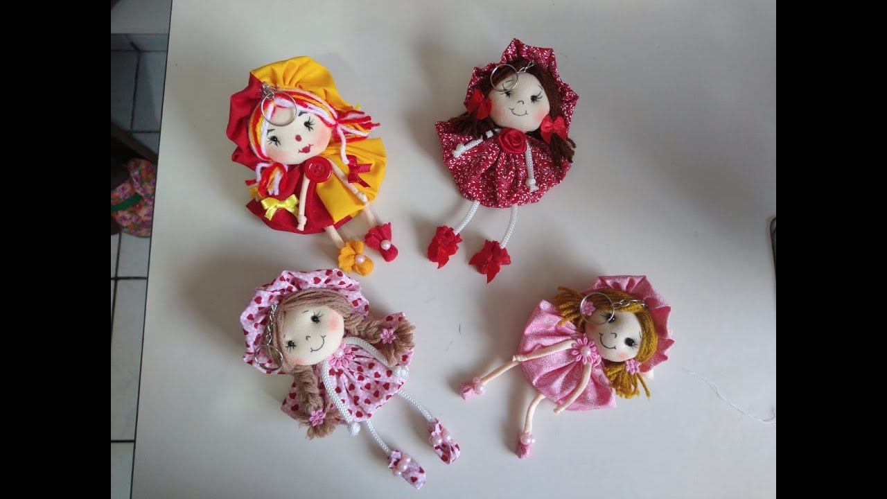 BONECA EMÍLIA CHAVERINHO FEITA COM RETALHOS E FUXICOS - IDEIAS PARA LEMBRANCINHA .