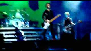 Green Day - Blitzkrieg Bop - Argentina - 22.10.2010 (Multifancam)
