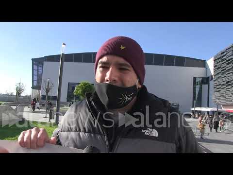 Shopkeepers protest at the Maximo shopping center