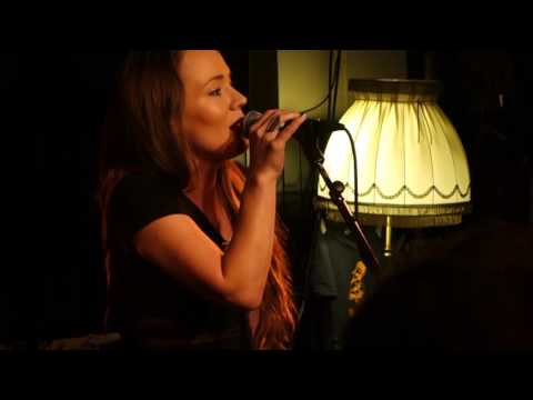 Steve Wynn Quintet with Elle Márjá Eira - Joik/yoik - 2015-11-13 Oslo