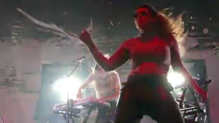 Grimes - Art Angels Interlude LIVE HD (2016) Los Angeles Shrine Expo Hall