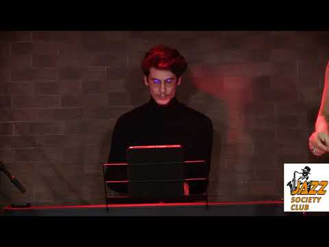 Luiza Zan  - "Close your eyes" -  Concert Luiza Zan Quintet - vineri 28 noiembrie la Jazz Society 