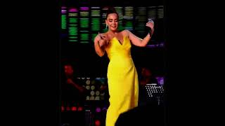 01.08.2020 EBRU GÜNDEŞ HANGİMİZ SEVMEDİK KİM BU GÖZLERİNDEKİ YABANCI