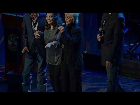 Thumbnail for Loretta Lynn returns after stroke to honor Alan Jackson by Don Schlitz