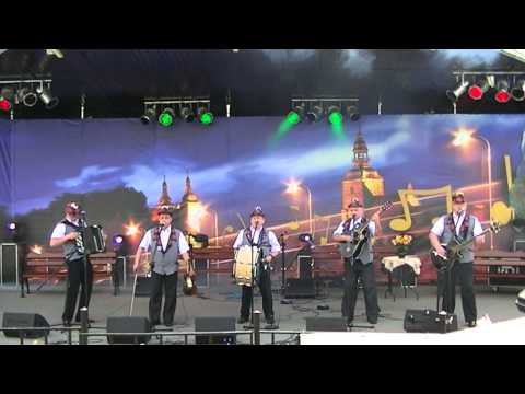 Kapela Podwórkowa "Beka" - "Co ja zrobię, że mnie się podobasz"