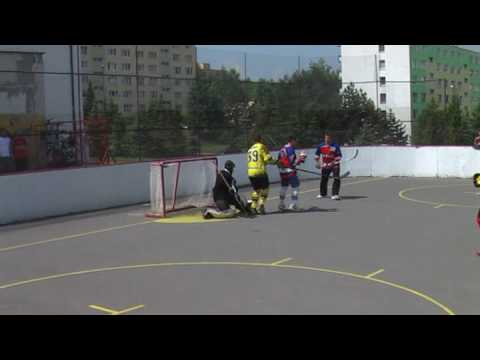 Hokejbal Bukovinka-Divé Svine 10.5.2009 góly
