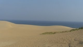 preview picture of video 'July.2012.鳥取砂丘 Tottori Sand Dune in BGM「砂丘の風」'