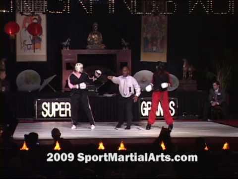 Meghan Hamilton v Sarah Johnson - 11-12 girls point sparring (N-68) - 2009 NBL Supergrands finals