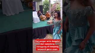 Download lagu Perjuangan artis dangdut dari sumedang manggung di kampung terpencil garut utara #short mp3