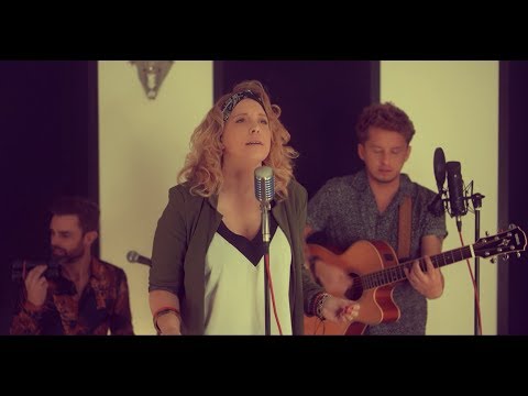 Naughty 90's Medley - Acoustic Trio (3 Piece Temple)