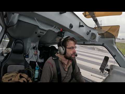 gusty crosswind landing at hio [quickie]