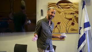 התלמוד לא נחתם - סוד התלמוד והרב עדין | יואל שפיץ | כנס "תלמוד תורתך באהבה" (תלמידי הרב עדין אבן ישראל (שטיינזלץ) זצ"ל) - התמונה מוצגת ישירות מתוך אתר האינטרנט יוטיוב. זכויות היוצרים בתמונה שייכות ליוצרה. קישור קרדיט למקור התוכן נמצא בתוך דף הסרטון