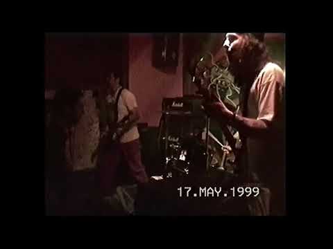 The Hellworms (US) Live @ The Pits, Kortrijk. BE. May 17th 1999 (Ex members of VICTIM'S FAMILY ! )