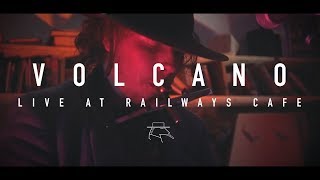 Volcano - Deon Bakkes and the Stolen Horses. Live at Railways cafe (02/09/2017)