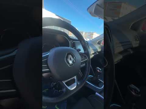 фото renault megane iv 0