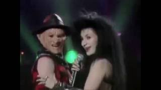 Alaska y Dinarama - Mi novio es un Zombi