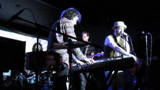 CAVE - It's A Rainy Day (Sunshine Girl) - Live in Columbia, 2015