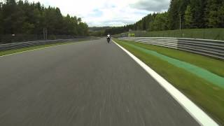 Vidéo 1ère fois à SPA- 24-25 Mai 2014 par fabrice-R6