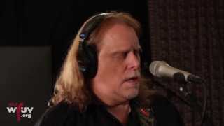 Warren Haynes  of Gov't Mule - "Captured" (Live at WFUV)