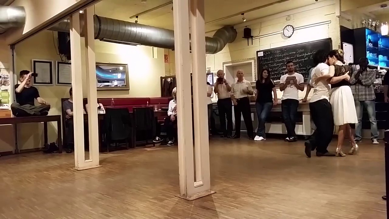 Tomás Corbalán & Yamila Ivonne - Poema