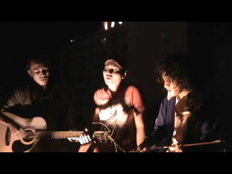 Amper Kalalerang-Wilson Maiseka,Arles tita,Mario titaley(Acoustic version)