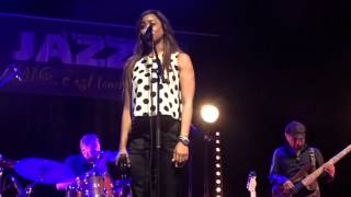 BLUE SISTERS . TASHA TAYLOR ( blues caravan 2016 ) . Who's making love