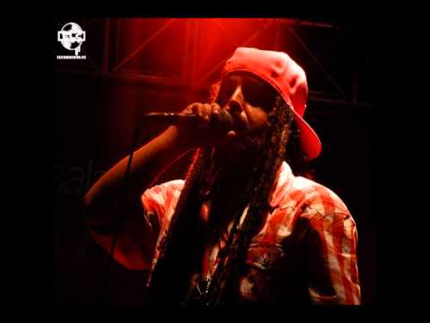 Little Pepe & Daddy Banton - Los manes del control