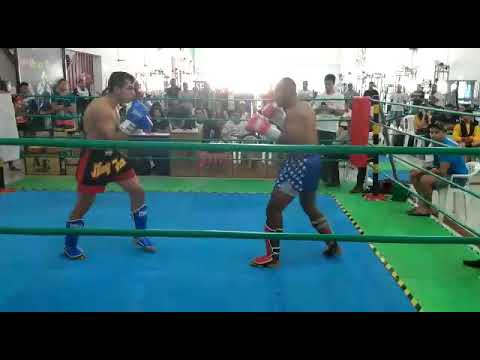 familia thai luta julio(negao) 1 raund descalvado