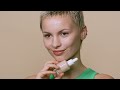 Catrice Nude Drop Tinted Serum Foundation 002N Catrice Nude Drop Tinted Serum Foundation 002N