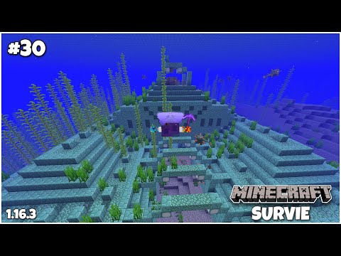 EXPLORING an UNDERWATER MONUMENT!  Let's Play Minecraft Survival 1.16.3 #30