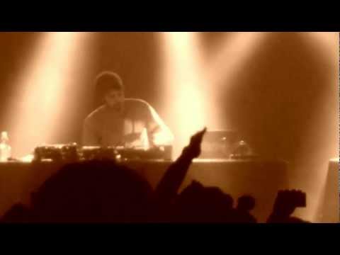 Dj Craim - intro x Artificial Kid (Push It Real @ Leoncavallo, 17/03/2012) (HD)