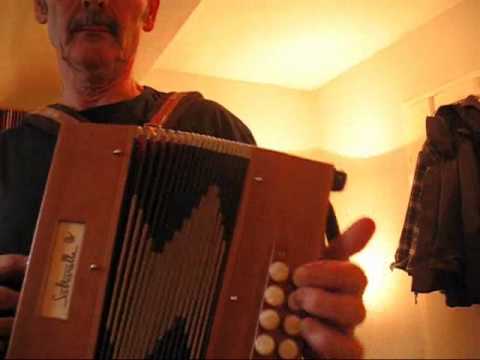 Dimanche Matin. Saltarelle melodeon