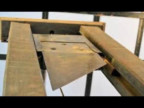 The HORRIFYING Guillotine by Steve Kish the Magician 🎩 at the Fair.  Most DANGEROUS Magic Tricks!