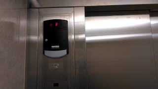 preview picture of video 'Schindler 330A Hydraulic Service Elevator in The Shops at Nanuet in Nanuet (Town of Clarkstown), NY'