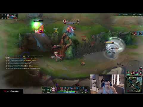 Tyler1 jukes enemy Draven with LeBlanc