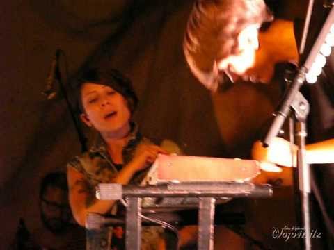 7/18 Tegan & Sara - I Couldn't Be Your Friend @ Sunset Station, San Antonio, TX 9/14/13