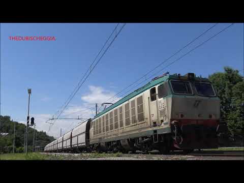 IL SALUTO DELLA E.652 MIR CON CARRI MERCI IN ARRIVO A ROBILANTE  (CN) SAB. 30 - 5 - 2020.