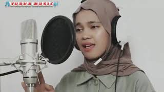 Download lagu Ressa - Penuh Kepalsuan mp3 Download lagu Ressa - Penuh Kepalsuan mp3