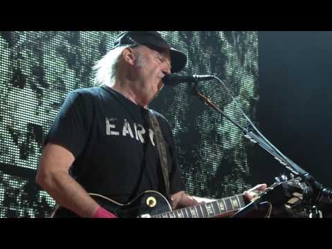 Neil Young + Promise of the Real - Powderfinger (Live at Farm Aid 2016)