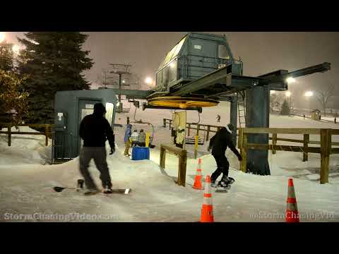 Impacts From Winter Storm Across Twin Cities Metro - 12/26/2021