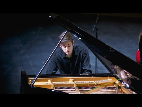 Lunchtime recital by Victor Maslov (piano)