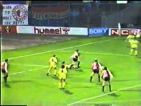 Feyenoord - VVV-Venlo 2-2 (02-11-1988)