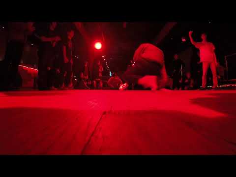 Tangerine Dream vs Scoundrlz  - THEY COME OUT @ NIGHT