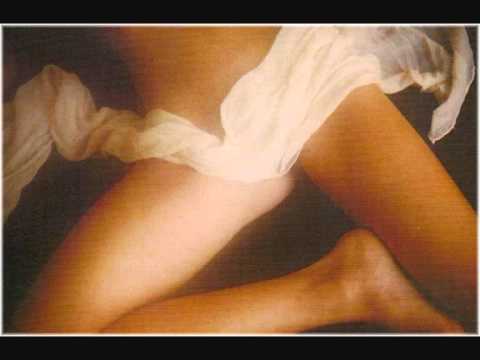 download lagu mp3 mp4 Nude Hamilton, download lagu Nude Hamilton gratis, unduh video klip Nude Hamilton