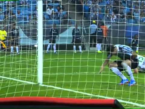 Melhores momentos Grêmio 3 x 2 Portuguesa pela 19ª rodada do Brasilierão 2013